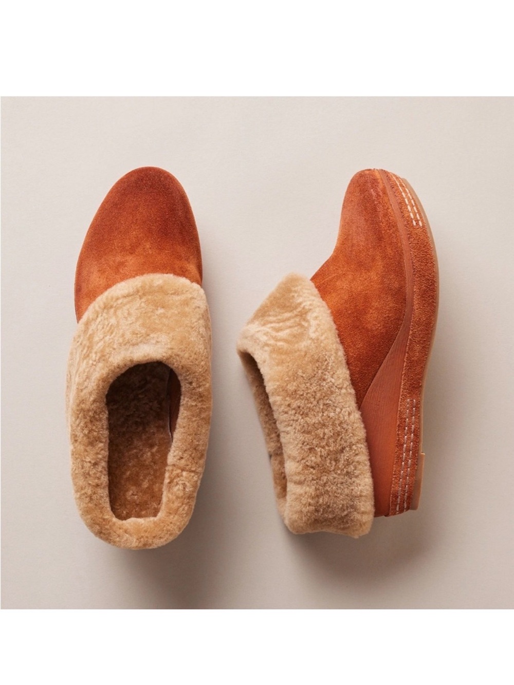 NWT! Antelope terracotta brown suede wedge mules with faux fur Size 38
